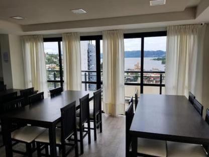 Apartamento Dpto Centrico Con Terraza Y Jacuzzi Propios Villa Carlos Paz